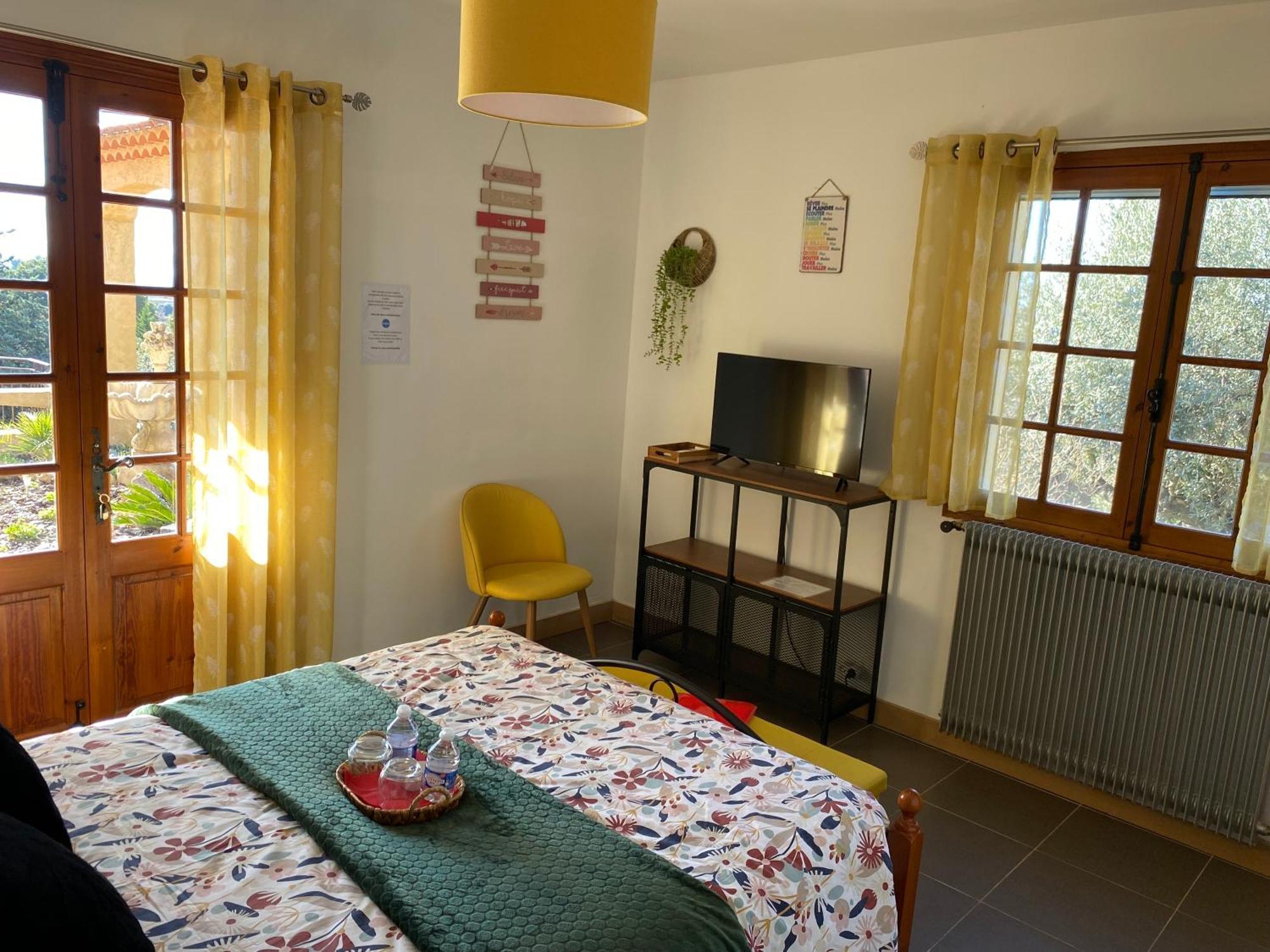 Chambres D'Hotes De Charme La Joseline Flayosc Exterior photo